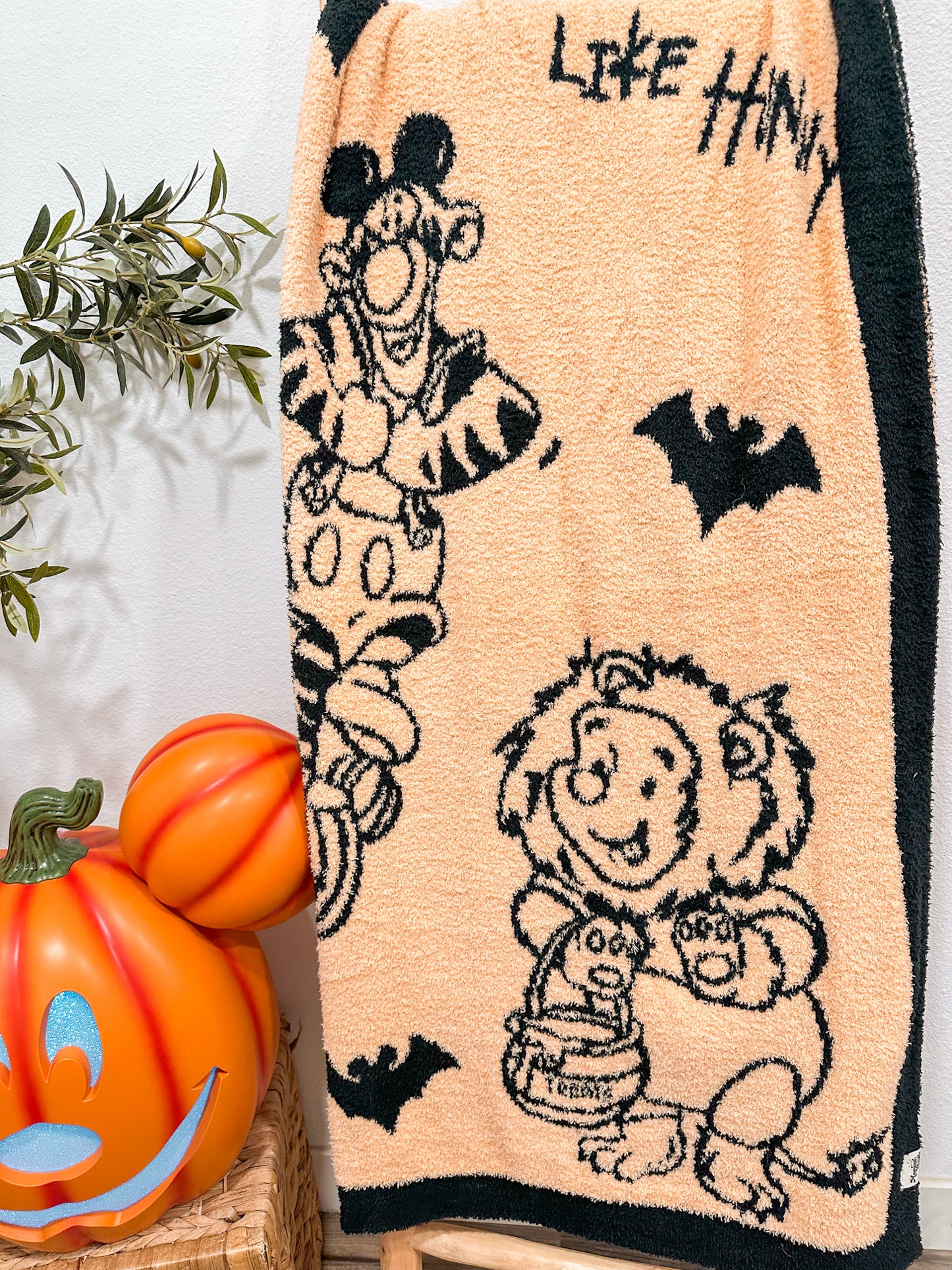 READY TO SHIP - Dreamy Halloween Blanket - Collab w. Alexis Designs