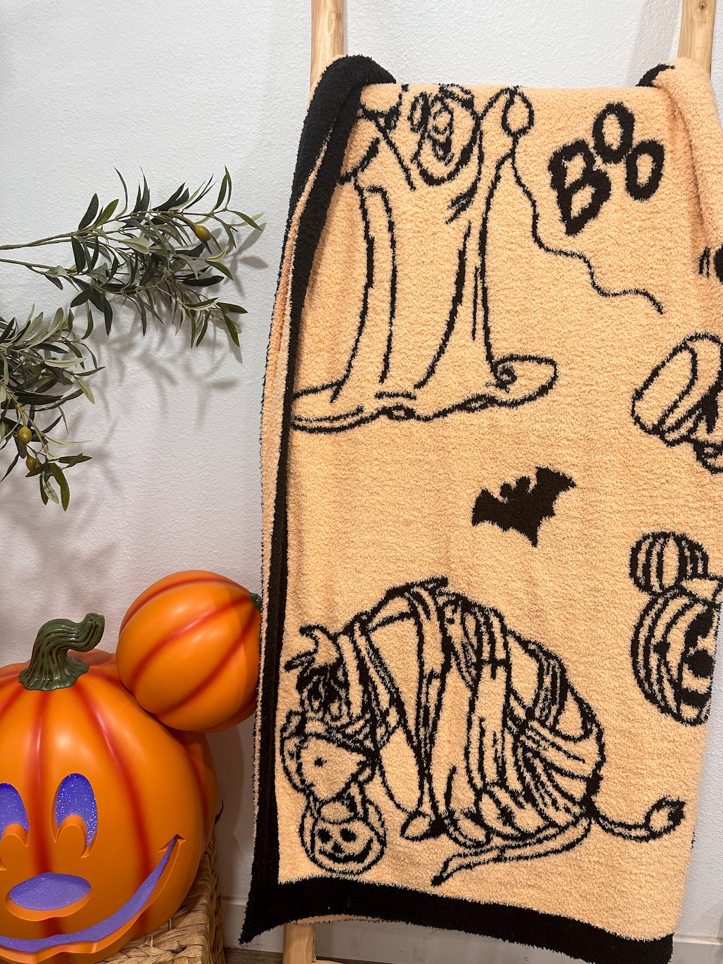 READY TO SHIP - Dreamy Halloween Blanket - Collab w. Alexis Designs